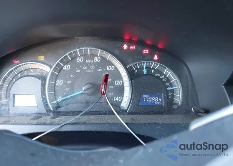 2012 Toyota Camry Base z USA, uszkodzony, nr VIN 4T1BF1FK0CU081077